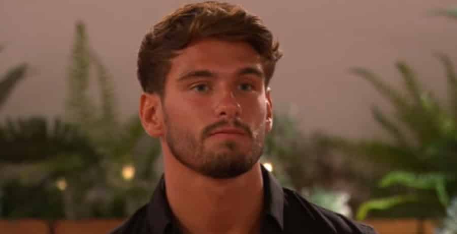 Love Island: Why Jacques O'Neill Dramatically QUITS Show [YouTube]