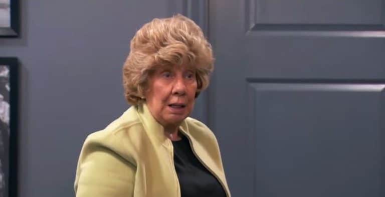 ‘Chrisley Knows Best’ Nanny Faye Says To Ram It, She’s Going Analog