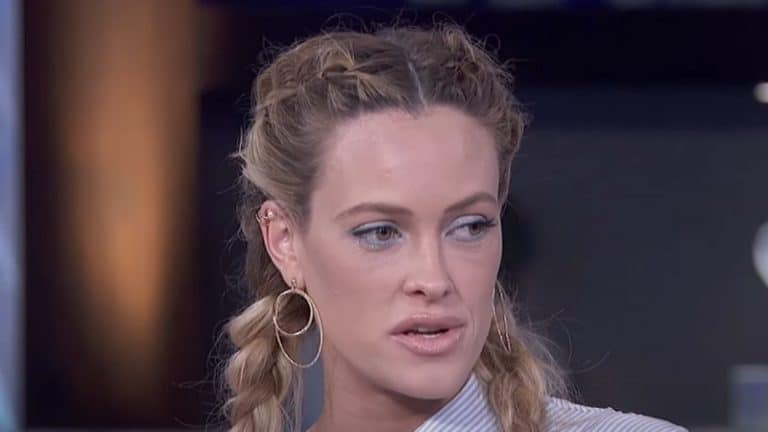 Peta Murgatroyd Wows Fans, Looks Amazing On Family Outing