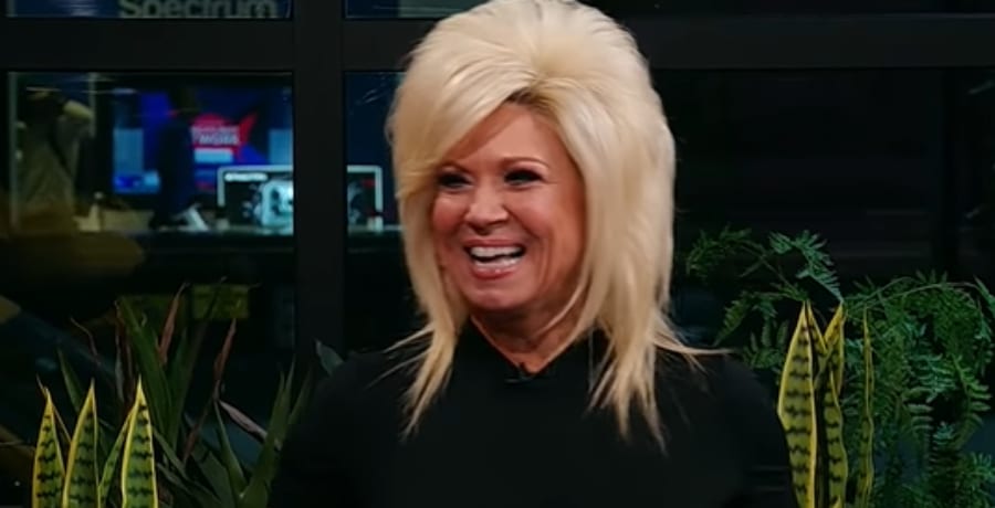 Fans Beg Theresa Caputo To Get A Makeover