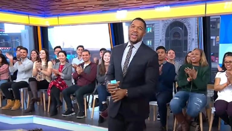 Gma Michael Strahan Shares Grimacing Moment With Fans 