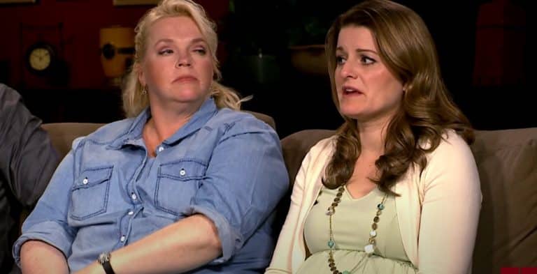 ‘Sister Wives’ Janelle Brown Reveals SHOCKING Amount Of Clout Robyn Has