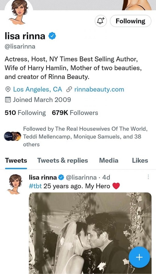 Lisa Rinna Scrubs RHOBH [Lisa Rinna | Twitter]