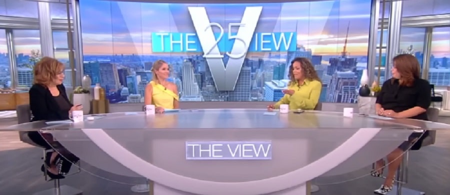 The View Fans Want New Set [The View | YouTube]