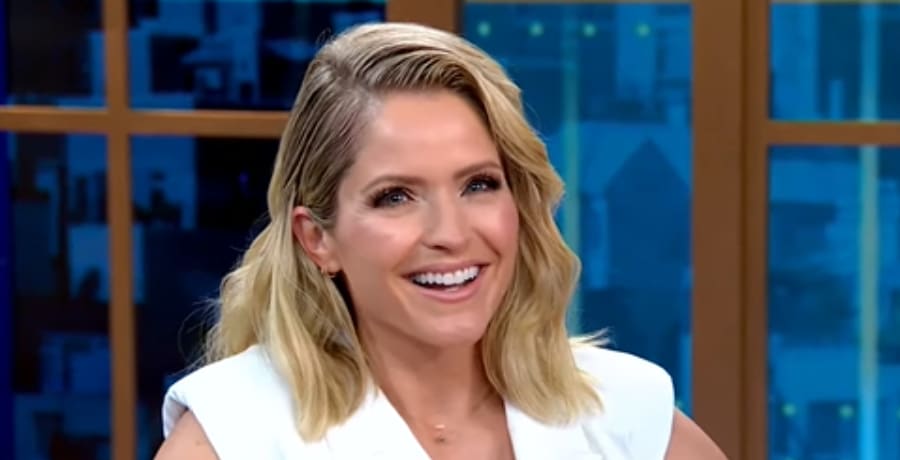 The View Sara Haines Shocks Fans With New Instagram Post [GMA | YouTube]