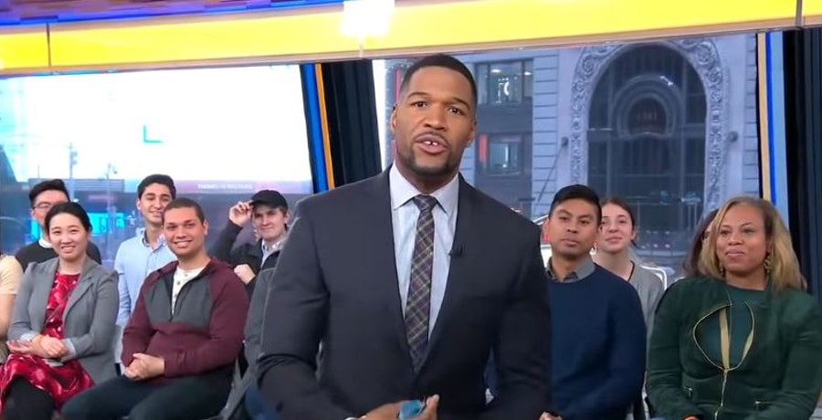 GMA Michael Strahan Talks Big Of His Football Career   2498672384623784623 