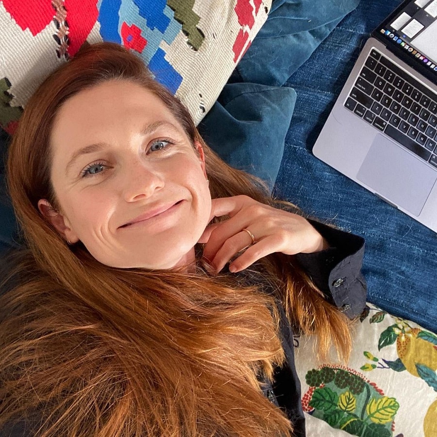 Bonnie Wright Smiles [Bonnie Wright | Instagram]