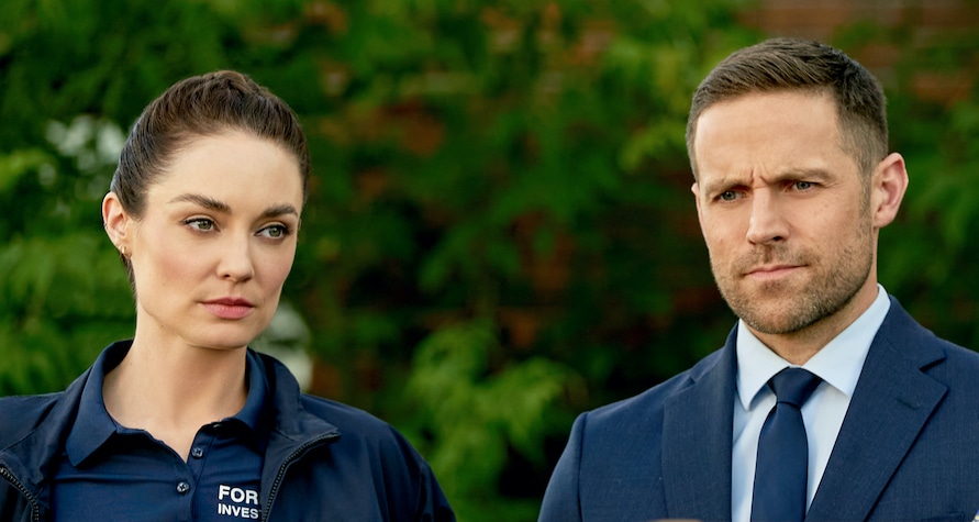 Photo: Mallory Jansen, Dylan Bruce Credit: ©2022 Hallmark Media/Photographer: Steve Ackerman