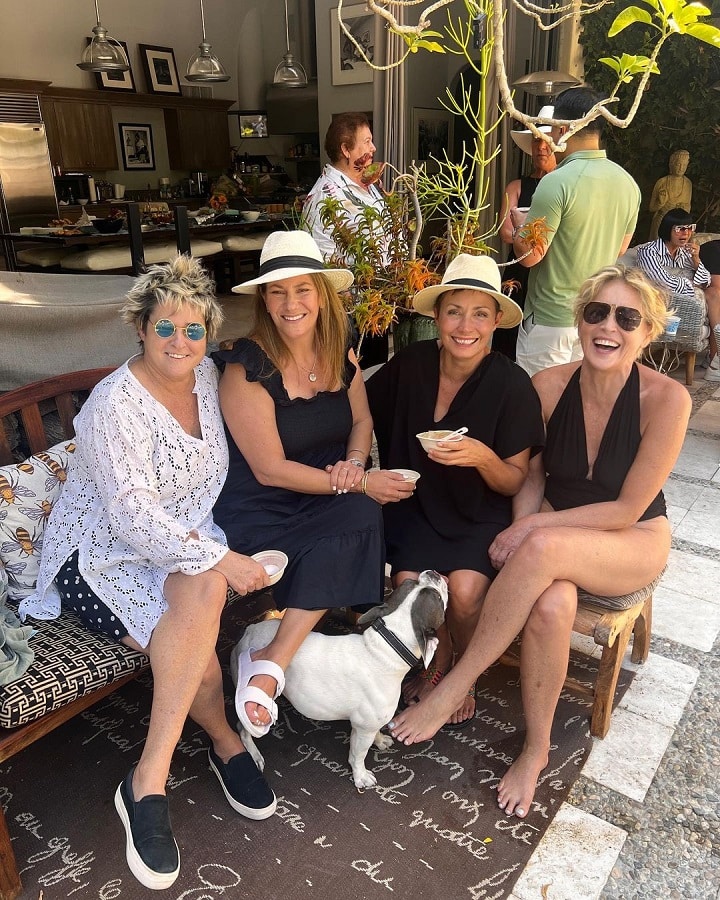 Sharon Stone With Friends [Sharon Stone | Instagram]