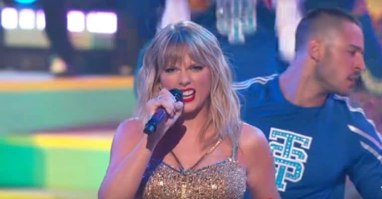 Taylor Swift Fans Panic: Ticketmaster Crashes & Codes Glitch