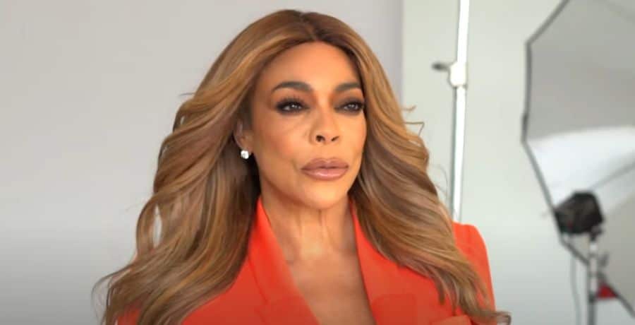 Wendy Williams during photoshoot - YouTube/Viral Vision