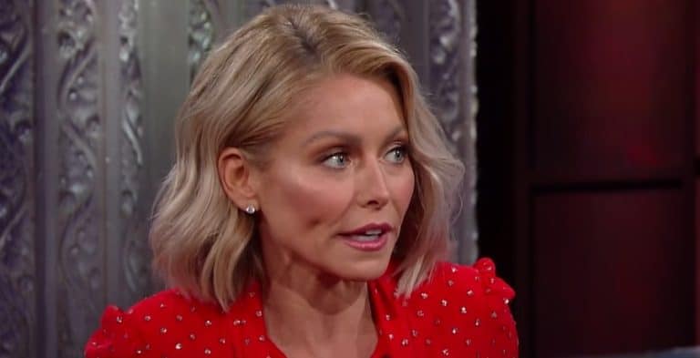 ‘Live’ Sweaty & Hot Kelly Ripa Takes It Off On Air