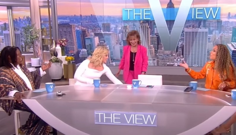 Whoopi Goldberg - Joy Behar - The View Youtube