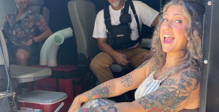 ‘American Pickers’ Danielle Colby Goes Nude In Sultry Snap