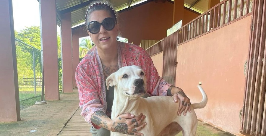 Danielle Colby With Her Dog [Danielle Colby | Instagram]