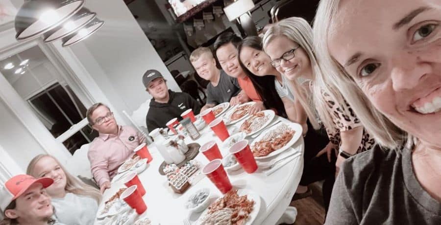 7 Little Johnstons, Amber Johnston Instagram