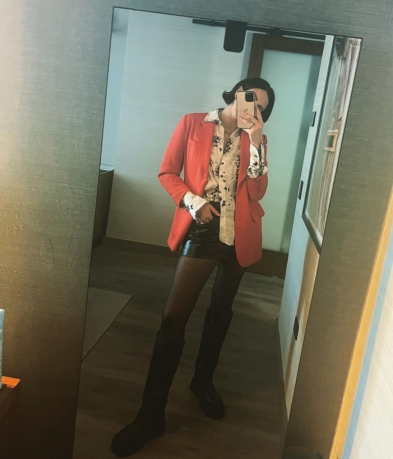 Katie Maloney Wears Orange Blazer [Katie Maloney | Instagram]