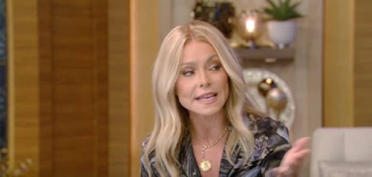 Kelly Ripa Apologizes For Error To Guest Then Blames Crew
