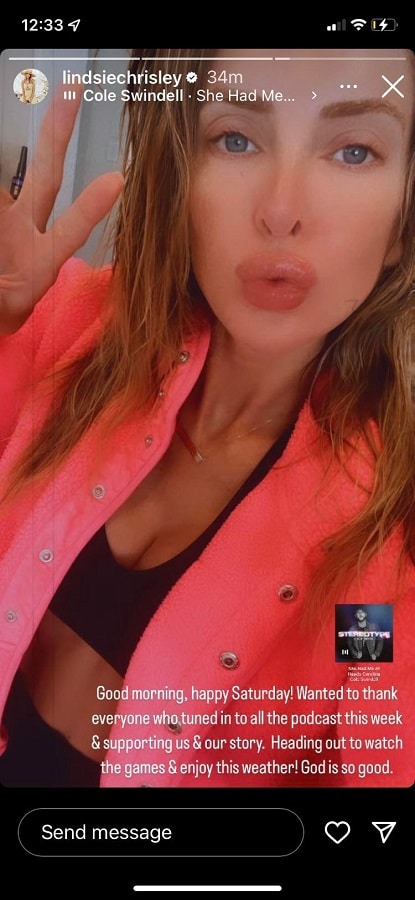 Lindsie Chrisley Puckers In Pink Fuzzy Jacket [Lindsie Chrisley | Instagram Stories]