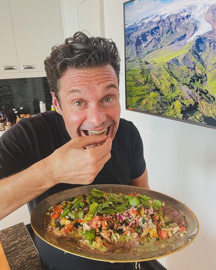 Ryan Seacrest Eats His Own Cooking [Ryan Seacrest | Instagram]