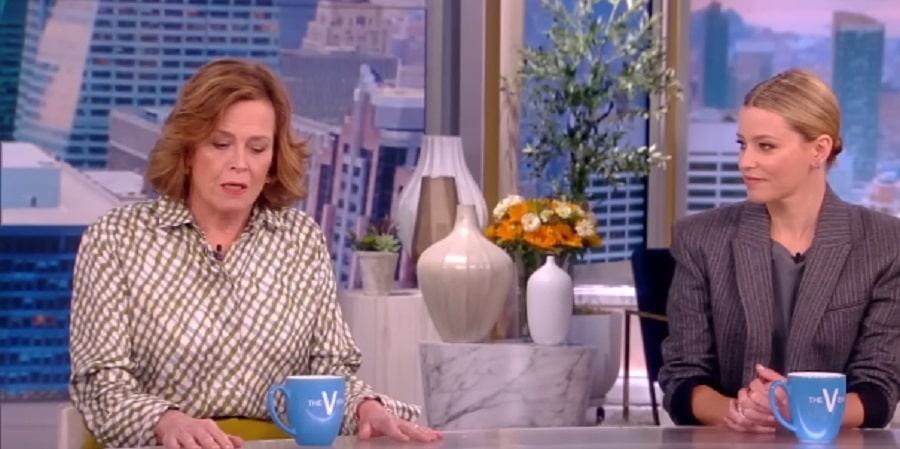 Sigourney Weaver & Elizabeth Banks On The View [The View | YouTube]