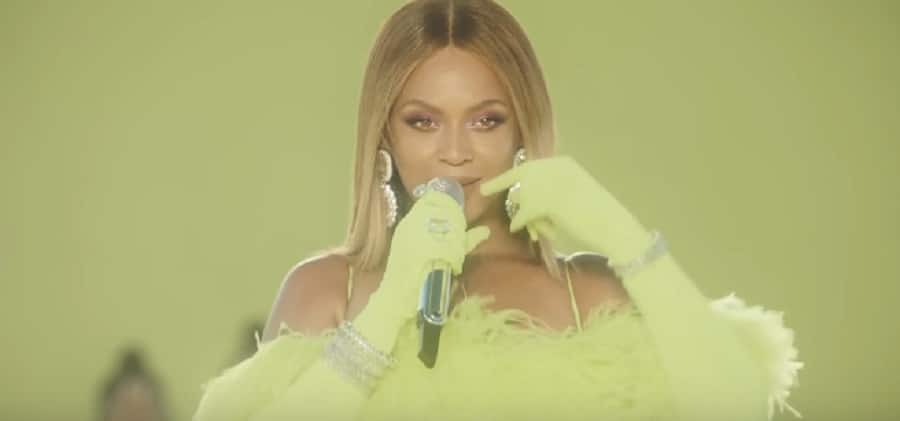 Beyonce Wears Lime Green Evening Gown [Beyonce | YouTube]