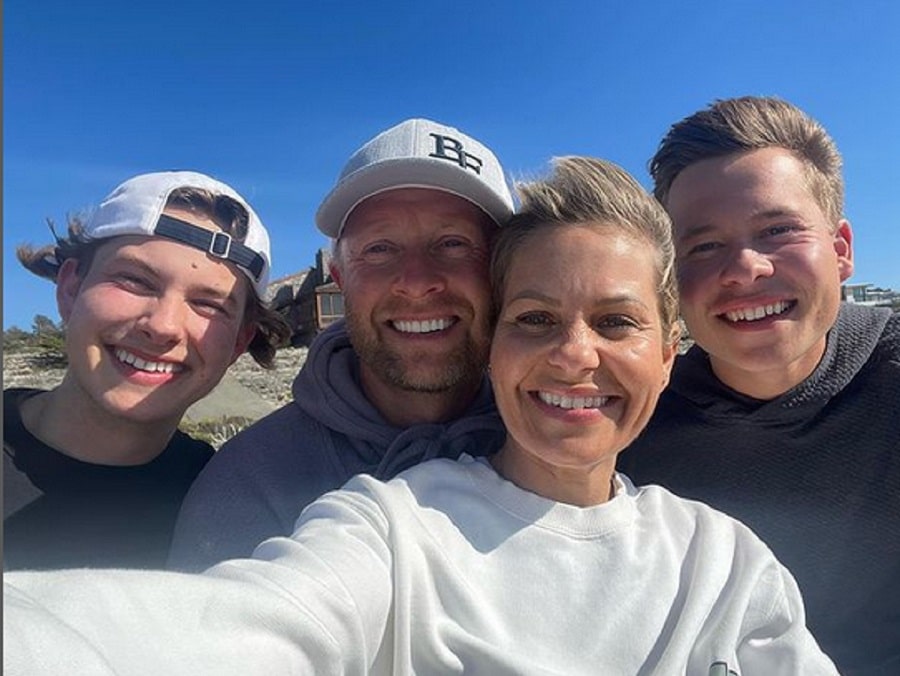 Candace Cameron Bure With Husband Val & Sons [Candace Cameron Bure | Instagram]