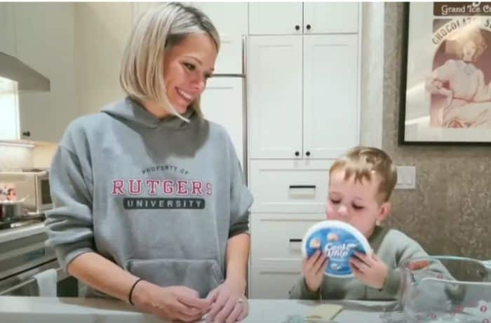Dylan Dreyer and her son Calvin making a cake on 'Today' - YouTube TODAY