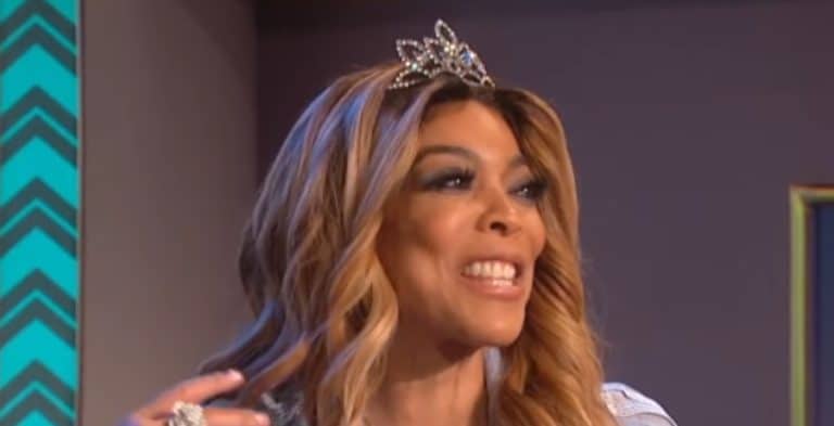 Emotional Wendy Williams Has Intimate Reunion With Fans