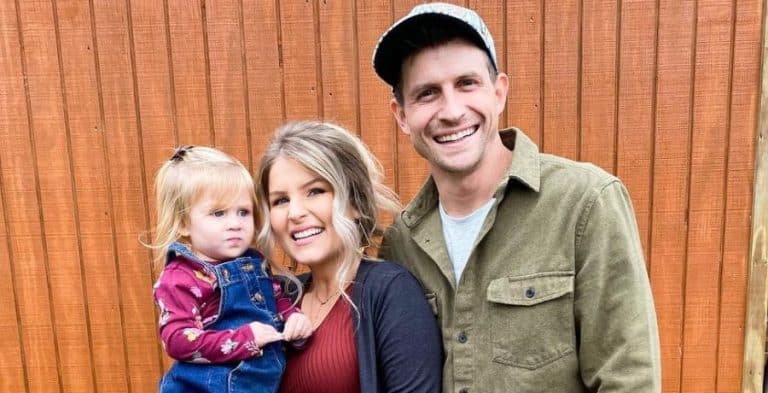 Erin Bates & Chad Paine’s Family Makes Fun Fall Memories: Video
