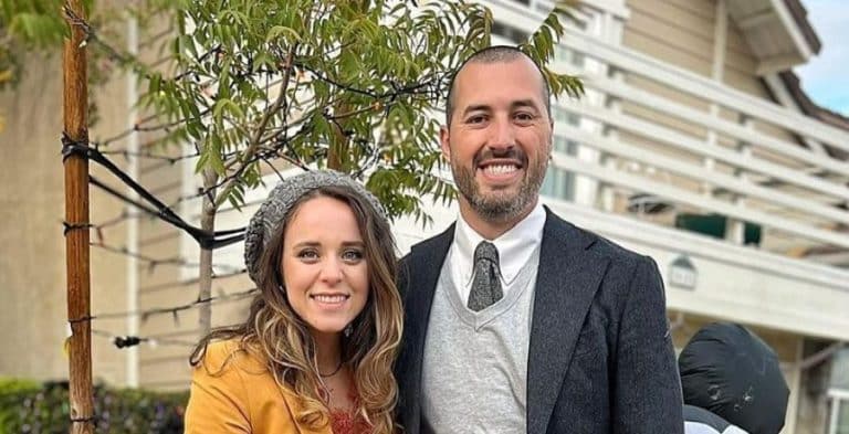 Jinger Vuolo Dishes On Her First Time