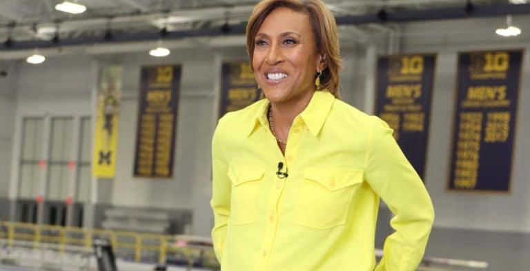 Robin Roberts Wears Yellow Shirt [Good Morning America | Instagram]