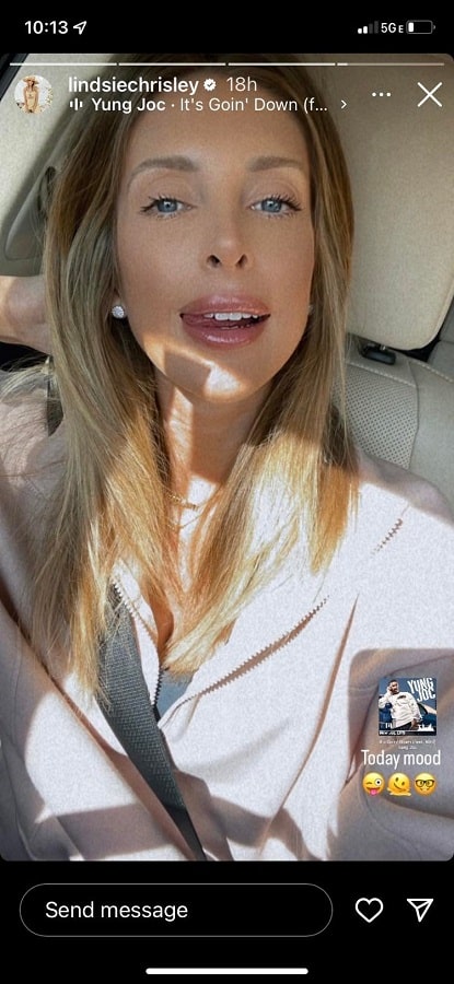 Lindsie Chrisley Seductive Selfie [Lindsie Chrisley | Instagram Stories]