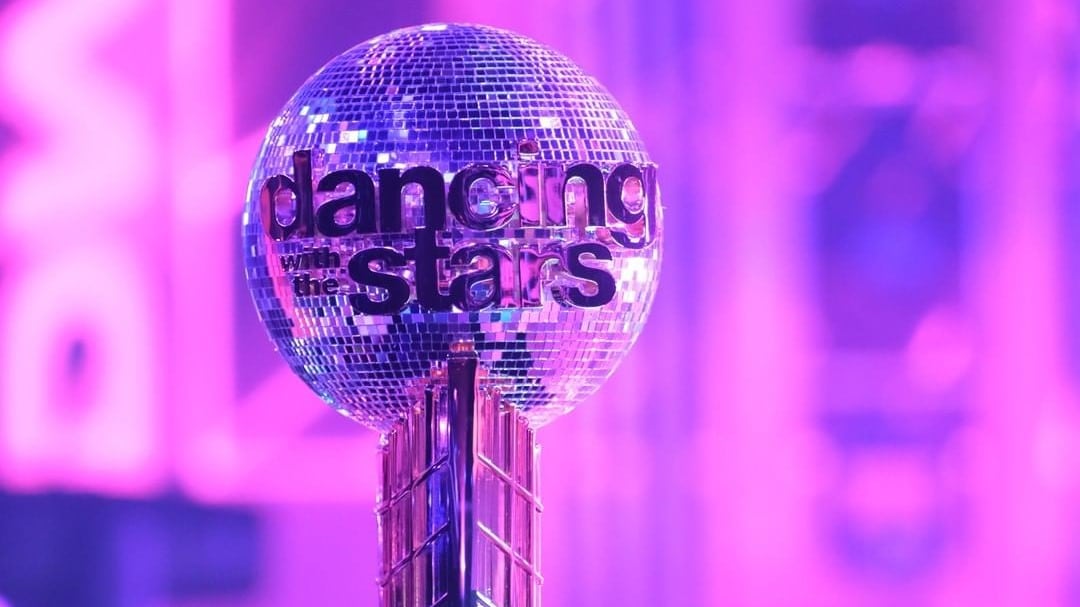'DWTS' Finale And The Mirrorball Trophy Goes To...