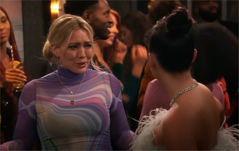 Hilary Duff as Sophie in Hulu's 'How I Met Your Father.'