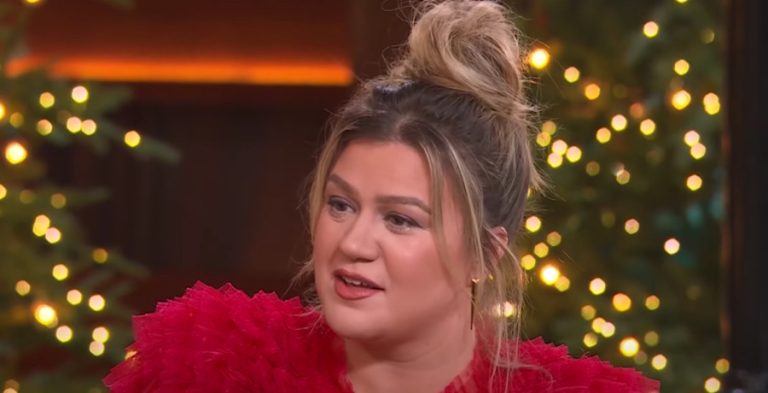Sick Kelly Clarkson Misses Show Again, Is She Ok?