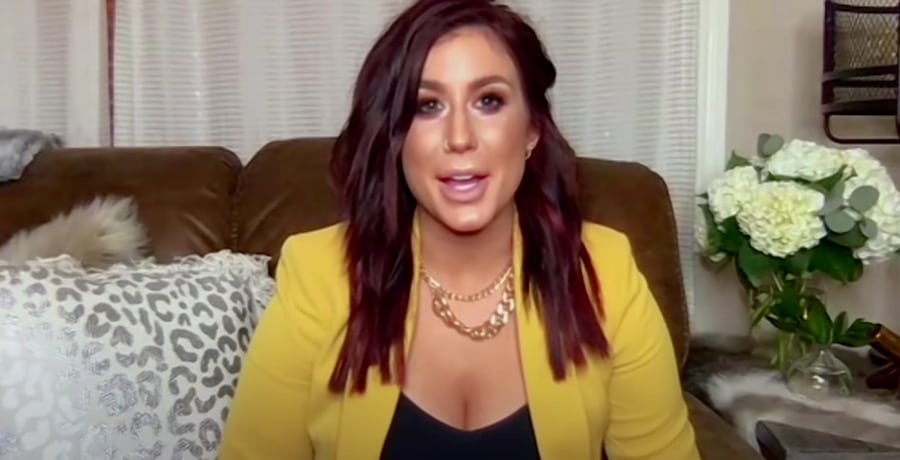 Chelsea Houska/YouTube