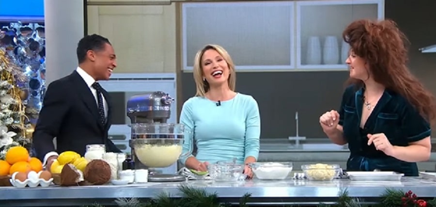 TJ Holmes & Amy Robach Laugh During Cookie Segment [GMA | YouTube]