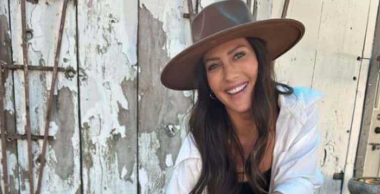 Becca Kufrin Said Yes To The Dress, Wedding Soon?