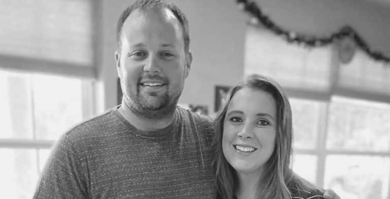 Josh Duggar Reportedly Pretends To Be Single Man Behind Bars?