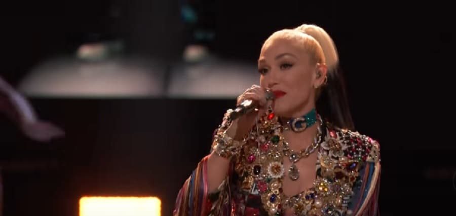 Gwen Stefani Performs Let Me Reintroduce Myself [The Voice | YouTube]