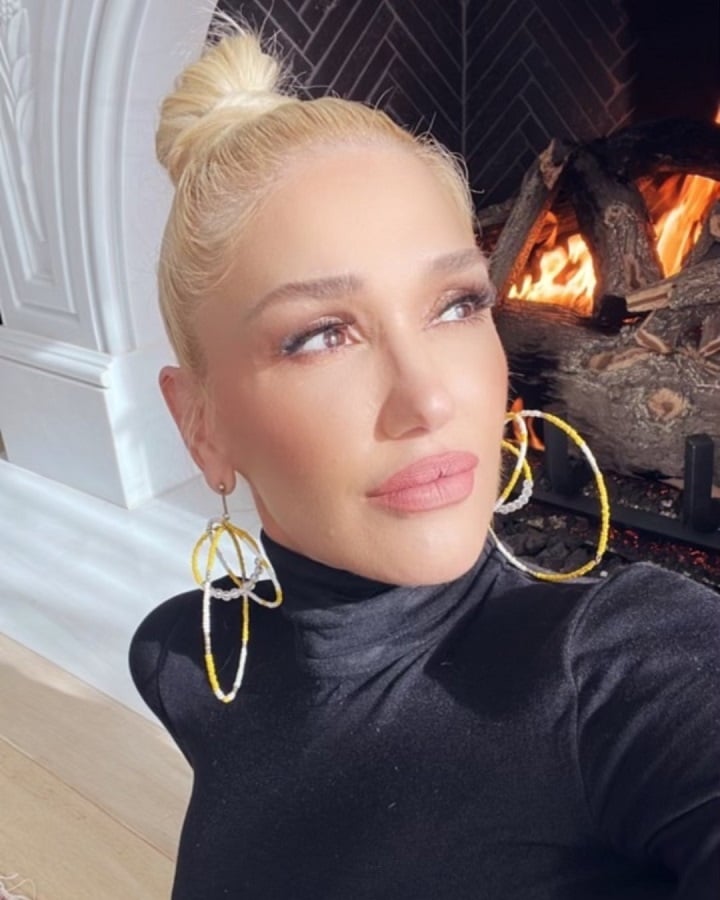 Gwen Stefani Wears Black Turtleneck & Gold Hoops [Gwen Stefani | Instagram]