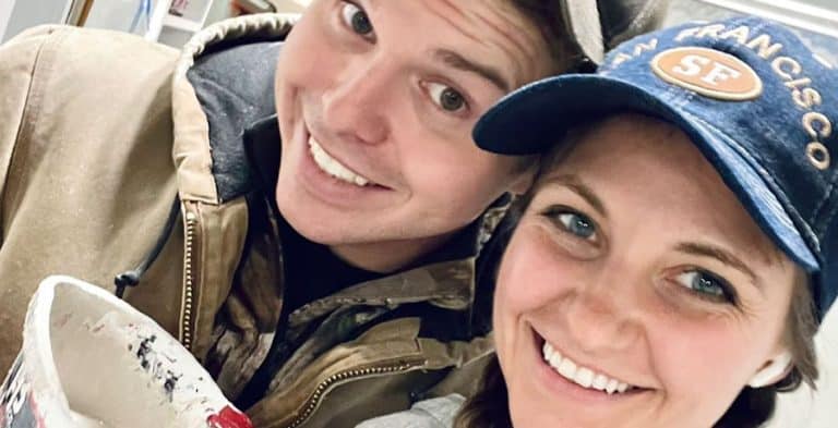 Jeremiah Duggar’s Wife Hannah, Is A Twin, Confuses Fans In Photo