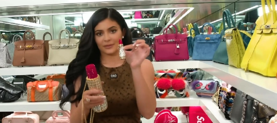 Kylie Jenner Shows Off Lipstick Purse [Kylie Jenner | YouTube]