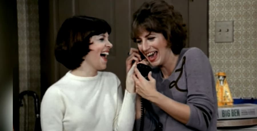 Cindy Williams in Laverne & Shirley / YouTube