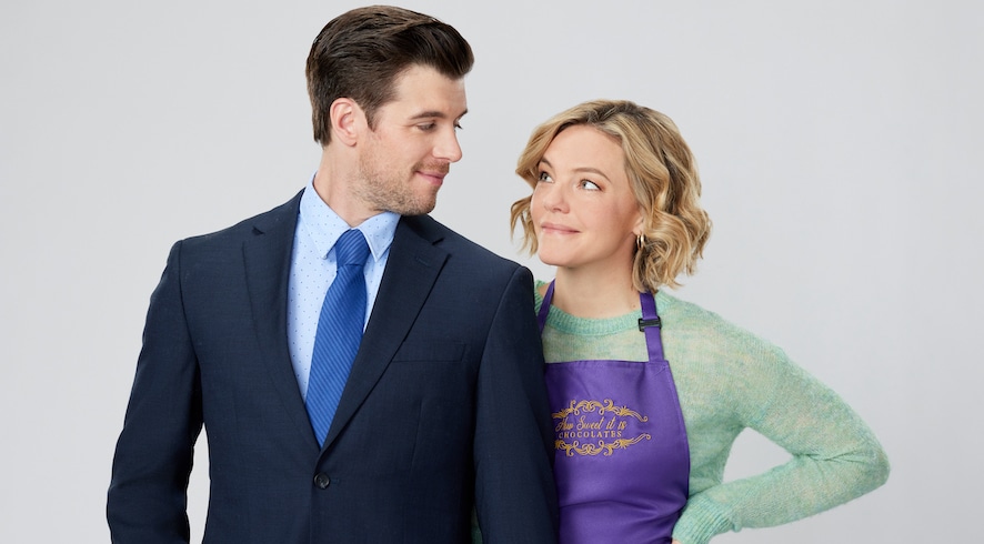 Photo: Dan Jeannotte, Eloise Mumford Credit: ©2023 Hallmark Media/Photographer: Lindsay Siu