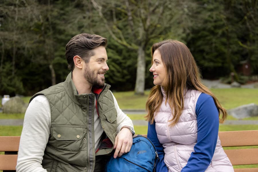 Hallmark Photo: Chris McNally, Julie Gonzalo Credit: Copyright 2018 Crown Media United States LLC/Photographer: Kailey Schwerman