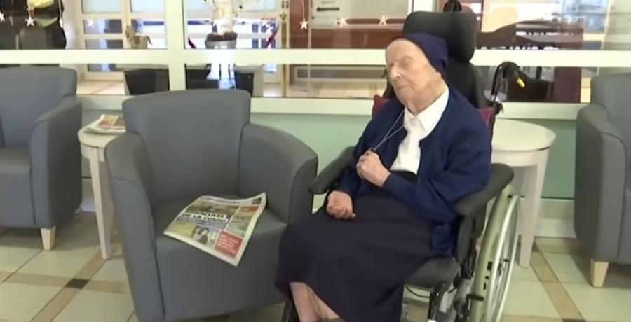 Lucile Randon - hte World’s Oldest Person dies / YouTube