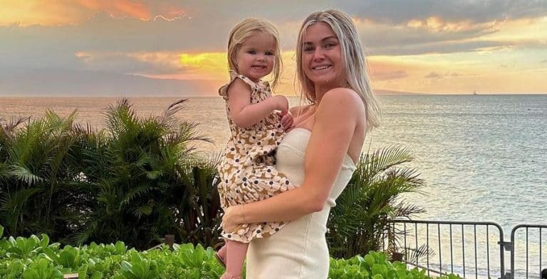 Lindsay Arnold Proudly Shows Off Her 22-Week Baby Bump