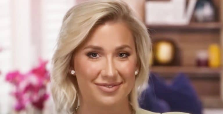 ‘Chrisley Knows Best’ Fans SHOCKED By Savannah’s Attire